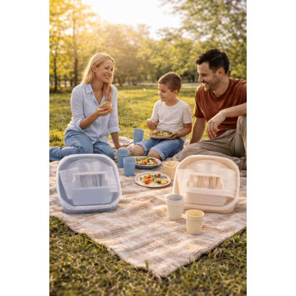 סט פיקניק 32 חלקים בקופסת נשיאה בצבע אפור וקרם