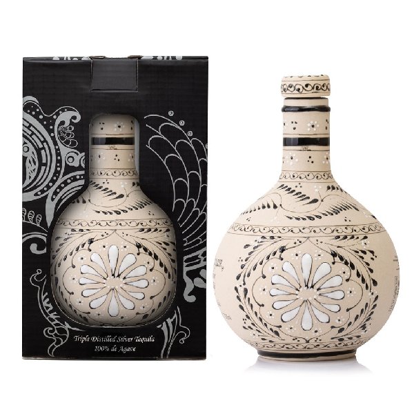 טקילה Grand Mayan Silver כשרה לפסח – מארז יוקרתי בעבודת יד